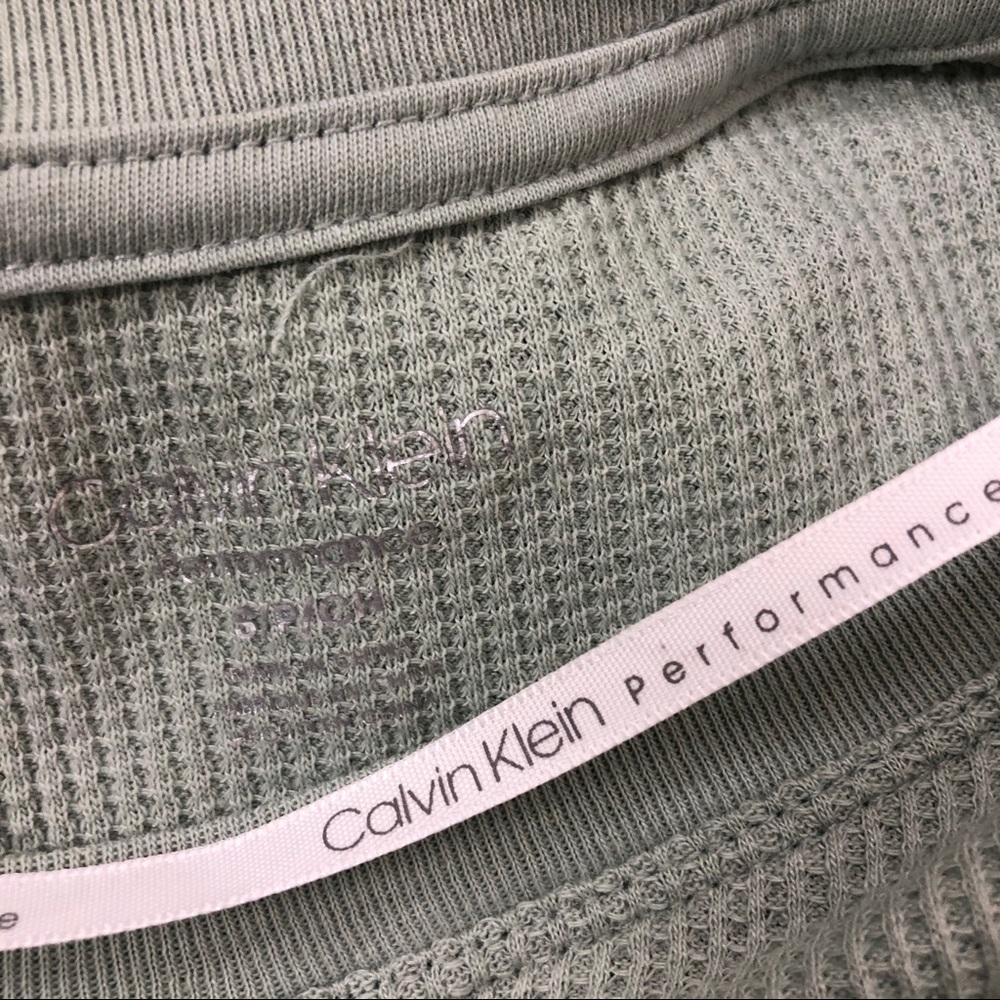 Box 1, NWT Calvin Klein Short Sleeve Top - Picture 2 of 4